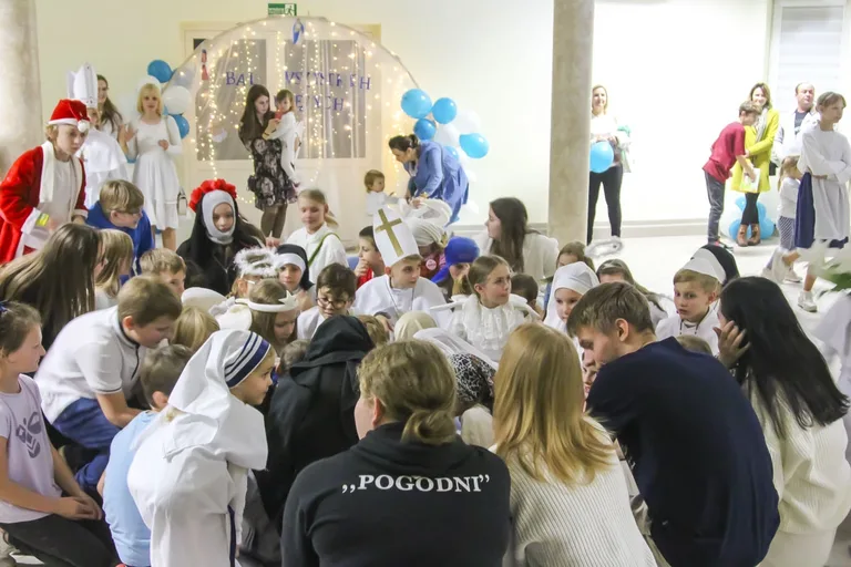 Każdy Święty chodził uśmiechnięty podczas Balu Wszystkich Świętych (zdjęcia)