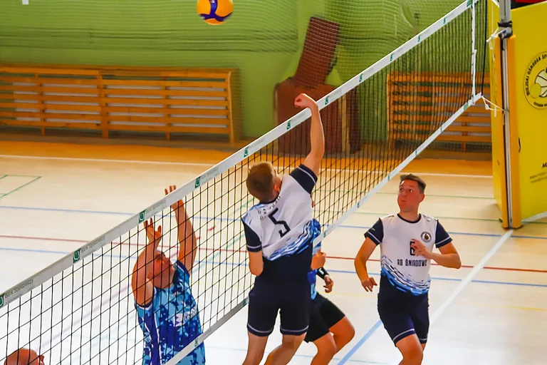 Rozgrywki 8. kolejki Siatkarskiej Ligi Amatorów (zdjęcia)