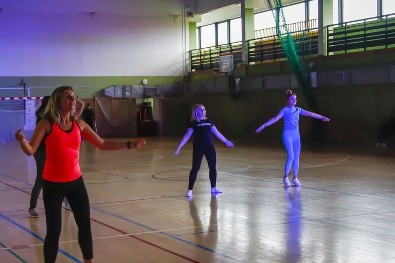 Dzień Odpoczynku dla Zszarganych Nerwów podczas zajęć Zumba (zdjęcia)