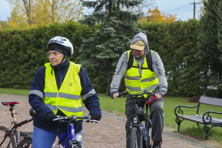 12 km rowerem do Jasienicy znalazło śmiałków gotowych na rajd (zdjęcia)