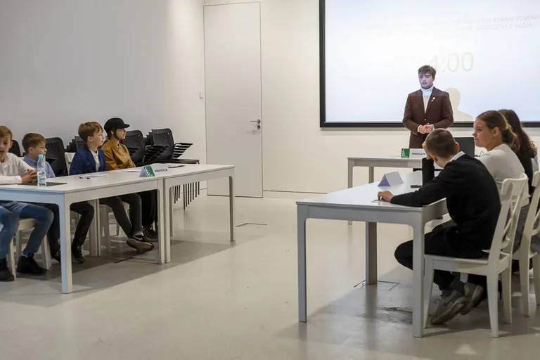 Powiat ostrowski stawia na debaty (zdjęcia)