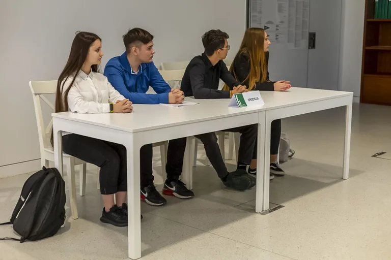 Powiat ostrowski stawia na debaty (zdjęcia)