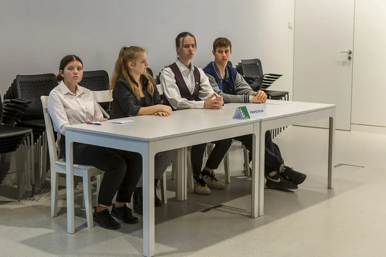 Powiat ostrowski stawia na debaty (zdjęcia)