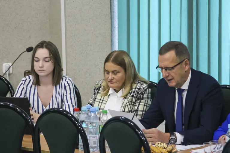 XLVI Sesja Rady Gminy Ostrów Mazowiecka (zdjęcia)