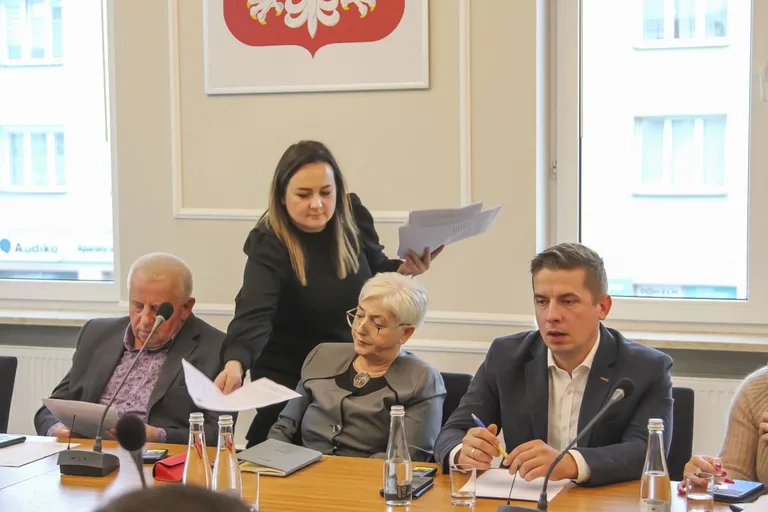 LXVI Sesja Rady Powiatu w Ostrowi Mazowieckiej (zdjęcia)