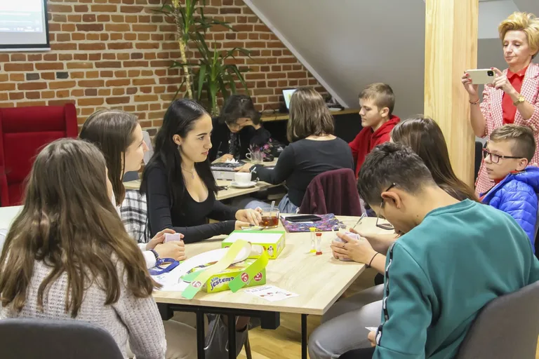 Kolejne spotkanie w ramach bibliotecznego wolontariatu (zdjęcia)