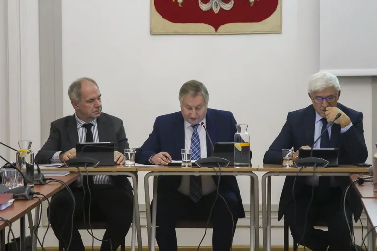 LII sesja Rady Miasta Ostrów Mazowiecka (zdjęcia)