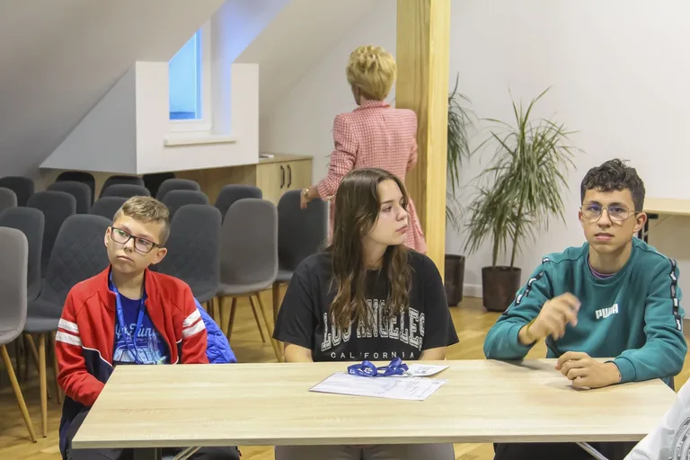 Kolejne spotkanie w ramach bibliotecznego wolontariatu (zdjęcia)