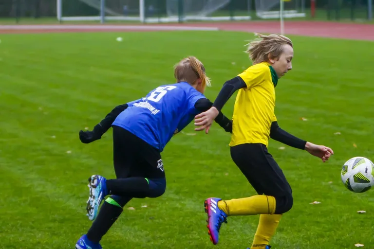 Remis 1:1 podczas spotkania ligowego rocznika 2012 (zdjęcia)