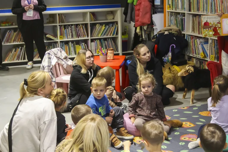 Powitanie jesieni z Sówką Ostrówką (zdjęcia)