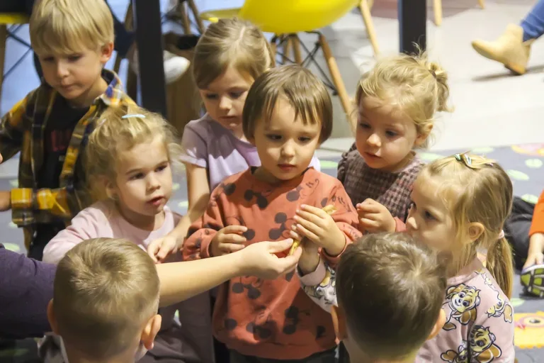 Powitanie jesieni z Sówką Ostrówką (zdjęcia)