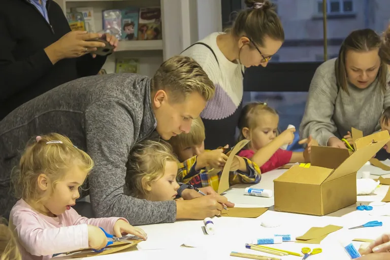 Powitanie jesieni z Sówką Ostrówką (zdjęcia)