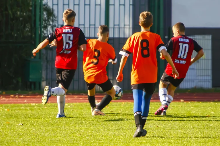 Rocznik 2010 KS Ostrovia wygrywają 11:1! (zdjęcia)