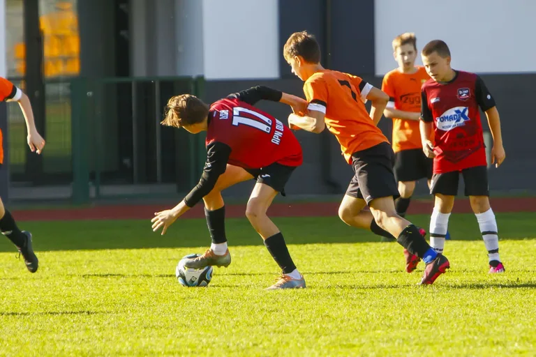 Rocznik 2010 KS Ostrovia wygrywają 11:1! (zdjęcia)