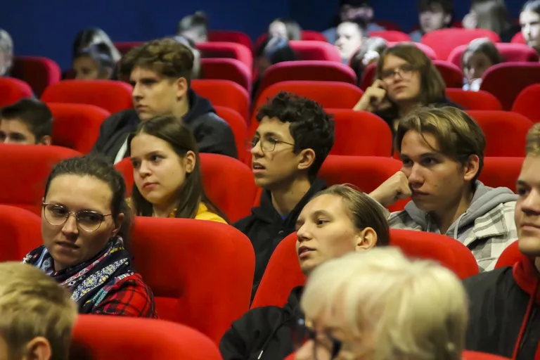 II Debata Młodzieżowa w Kinie Ostrovia (zdjęcia)