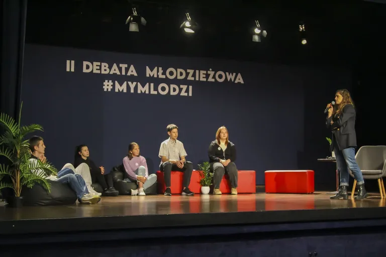 II Debata Młodzieżowa w Kinie Ostrovia (zdjęcia)