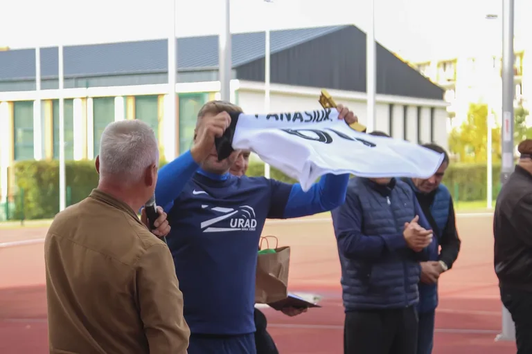 Świętowanie 60 lecia PGZ Zurad w atmosferze sportu z KS Ostrovia (zdjęcia)