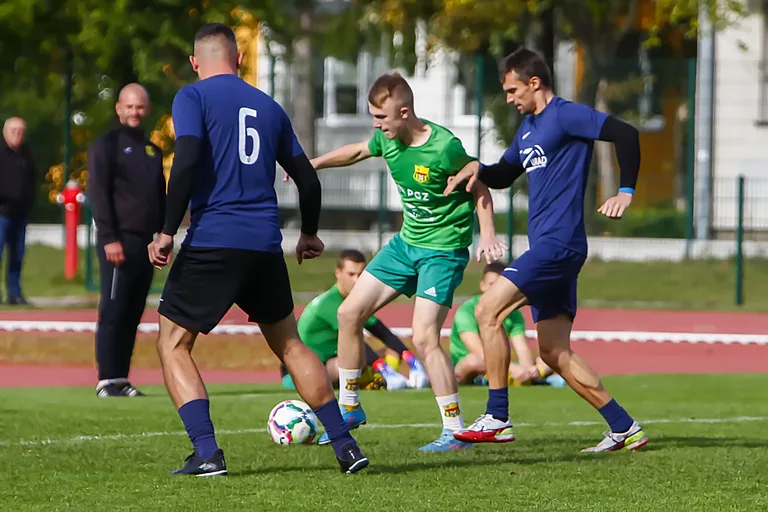 Świętowanie 60 lecia PGZ Zurad w atmosferze sportu z KS Ostrovia (zdjęcia)