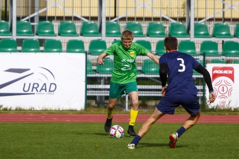 Świętowanie 60 lecia PGZ Zurad w atmosferze sportu z KS Ostrovia (zdjęcia)
