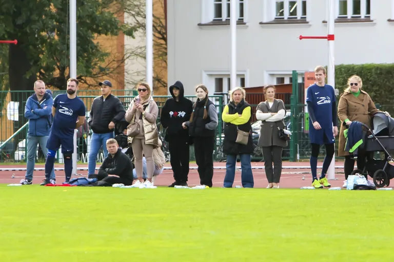Świętowanie 60 lecia PGZ Zurad w atmosferze sportu z KS Ostrovia (zdjęcia)