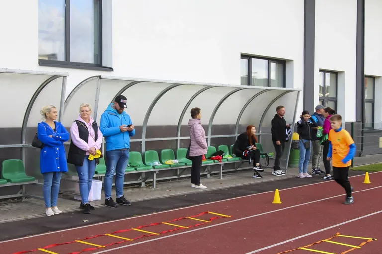 Świętowanie 60 lecia PGZ Zurad w atmosferze sportu z KS Ostrovia (zdjęcia)