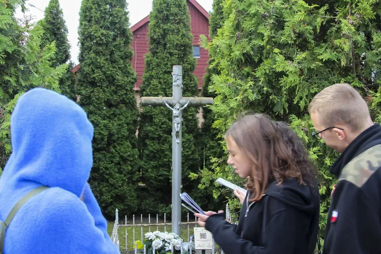 Uczniowie wybierają się na Questy, a ich opiekunowie zwiedzają muzeum (zdjęcia)