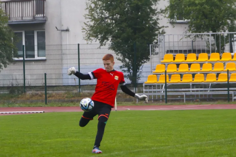 KS Ostrovia z rocznika 2010 wygrywa sobotni mecz! (zdjęcia)