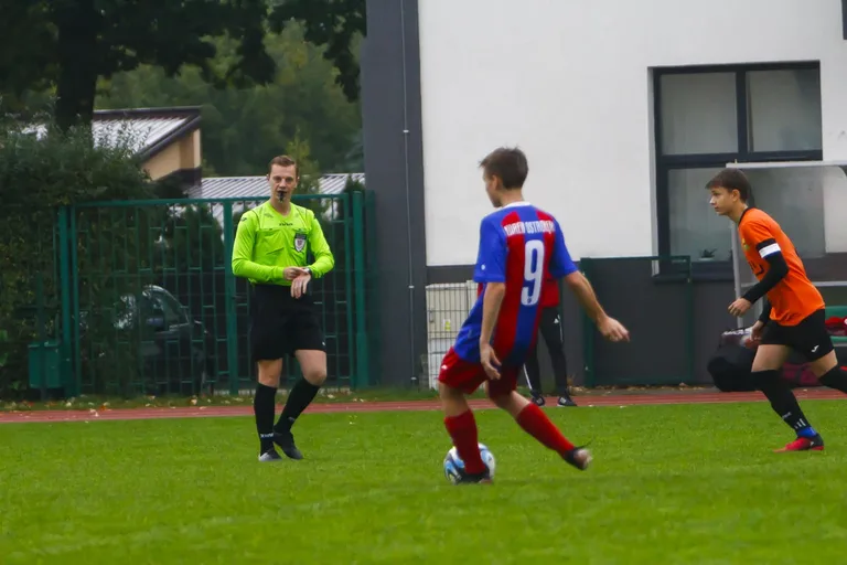 KS Ostrovia z rocznika 2010 wygrywa sobotni mecz! (zdjęcia)