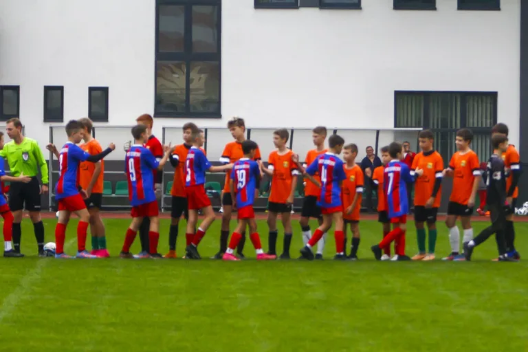 KS Ostrovia z rocznika 2010 wygrywa sobotni mecz! (zdjęcia)