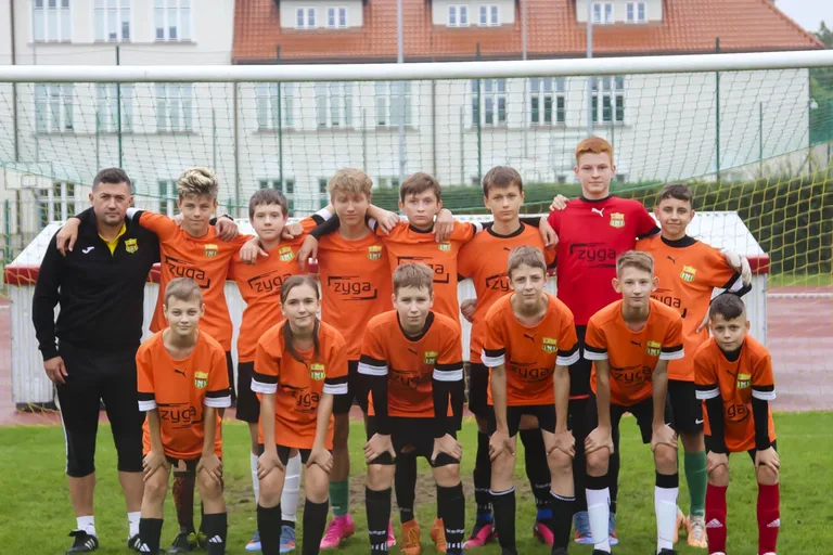 KS Ostrovia z rocznika 2010 wygrywa sobotni mecz! (zdjęcia)