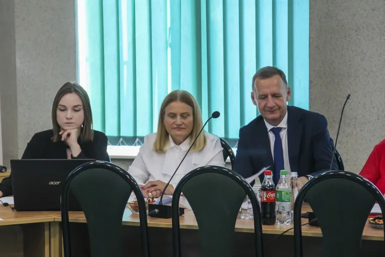XLV Sesja Rady Gminy Ostrów Mazowiecka (zdjęcia)