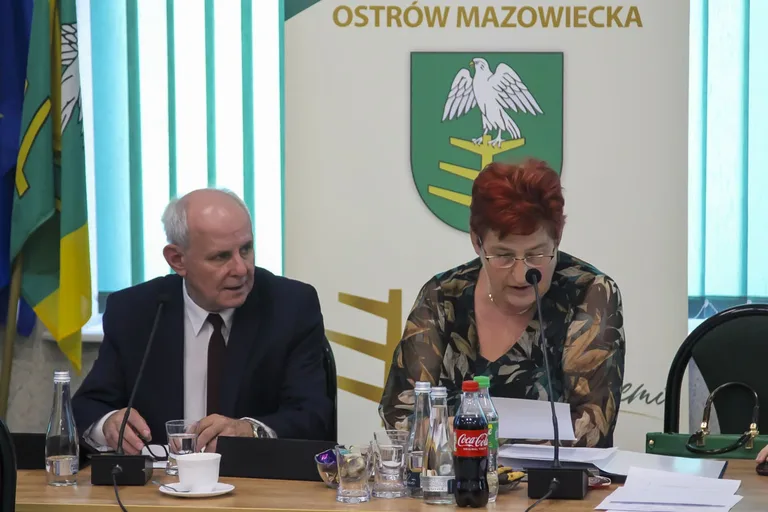 XLV Sesja Rady Gminy Ostrów Mazowiecka (zdjęcia)