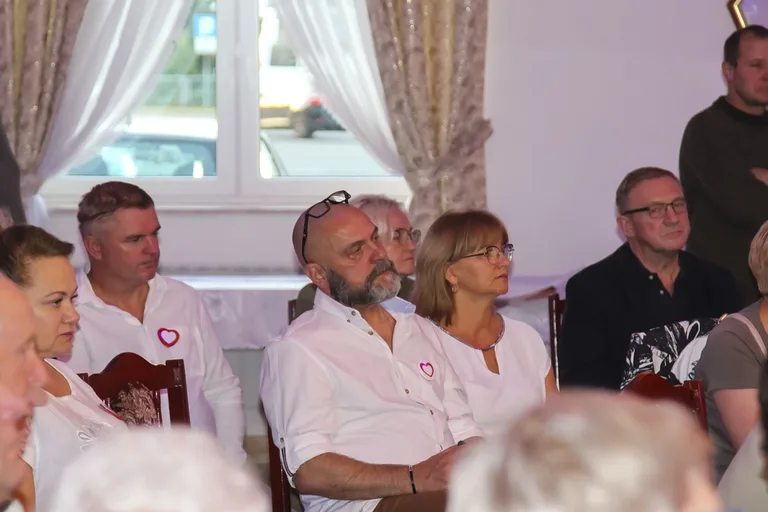Otwarte spotkanie z parlamentarzystami KO w Ostrowi Mazowieckiej (zdjęcia)