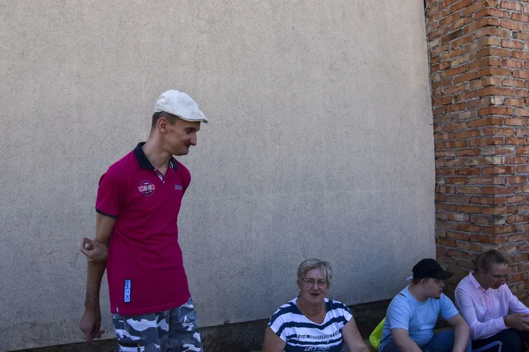 Członkowie stowarzyszenia "Przystań" pielgrzymowali do Hodyszewa (zdjęcia)