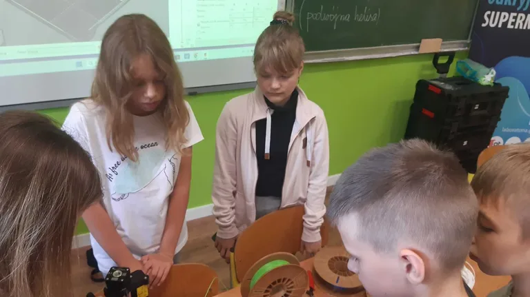Mobilne Laboratoria Przyszłości - warsztaty w Szkole Podstawowej nr 2 (zdjęcia)