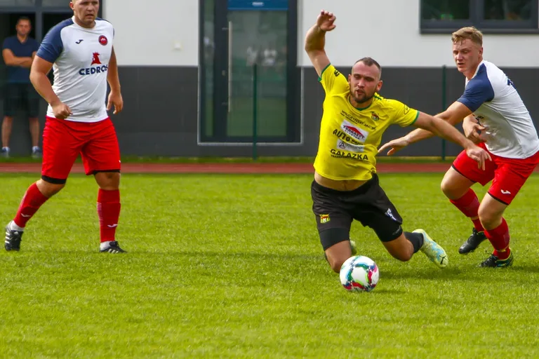 Mecz KS Ostrovia vs Wkra Radzanów (zdjęcia)