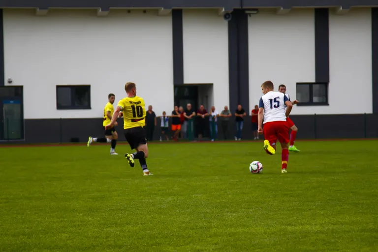 Mecz KS Ostrovia vs Wkra Radzanów (zdjęcia)
