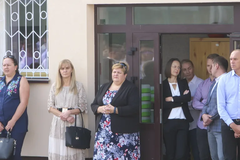 Rozpoczęcie roku szkolnego w ostrowskich szkołach (zdjęcia)