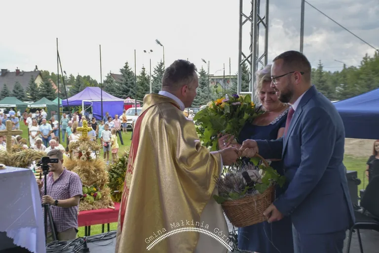 W Małkini Górnej mieszkańcy podziękowali za tegoroczne plony (zdjęcia)