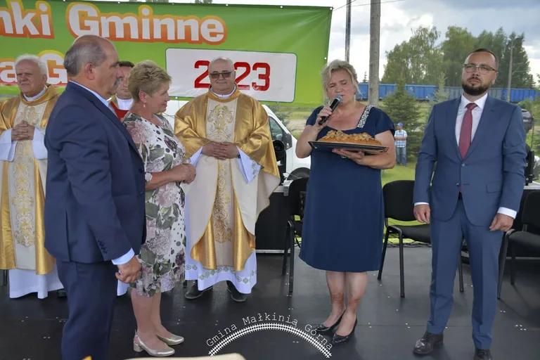 W Małkini Górnej mieszkańcy podziękowali za tegoroczne plony (zdjęcia)