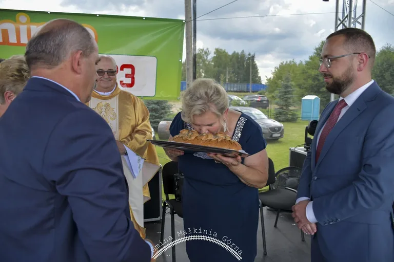 W Małkini Górnej mieszkańcy podziękowali za tegoroczne plony (zdjęcia)
