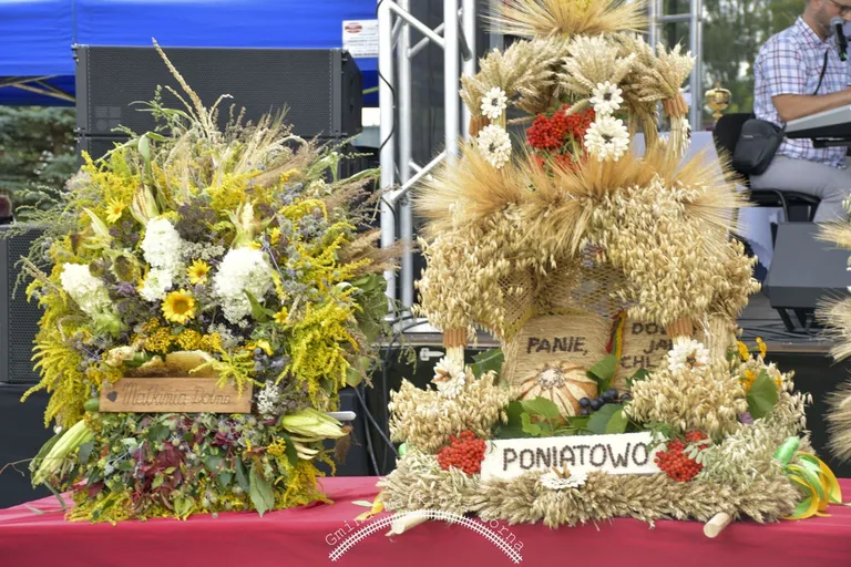 W Małkini Górnej mieszkańcy podziękowali za tegoroczne plony (zdjęcia)
