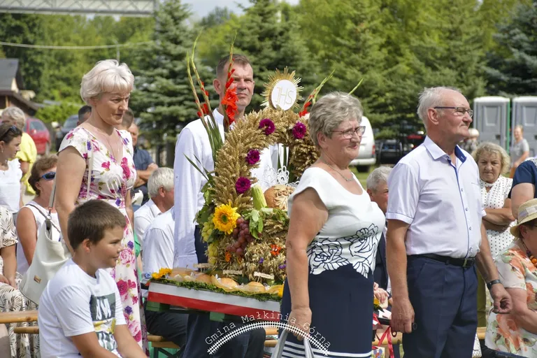 W Małkini Górnej mieszkańcy podziękowali za tegoroczne plony (zdjęcia)