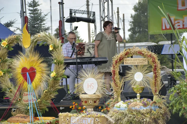W Małkini Górnej mieszkańcy podziękowali za tegoroczne plony (zdjęcia)
