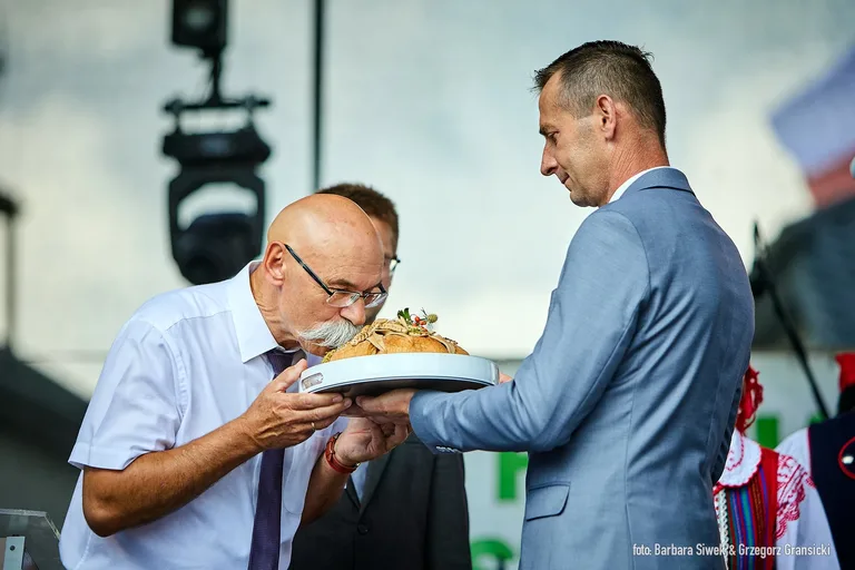 Dożynki w Bogutach-Piankach: dziękczynienie za plony i dobra zabawa (zdjęcia)