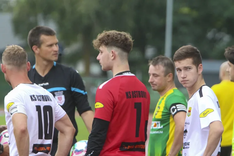 Ostrovia zmierzyła się z Kurpikiem Kadzidło. Kto wygrał? (zdjęcia)
