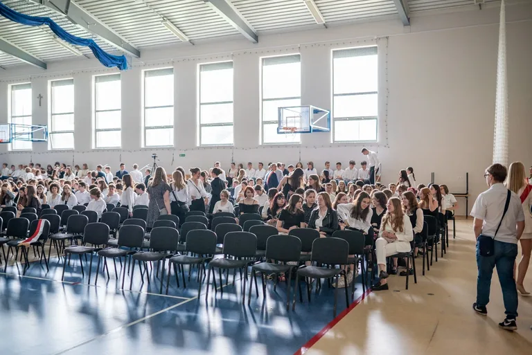 Kiedy dzwonek szkolny zwiastuje wakacje - zakończenie roku w Koperniczku (zdjęcia)