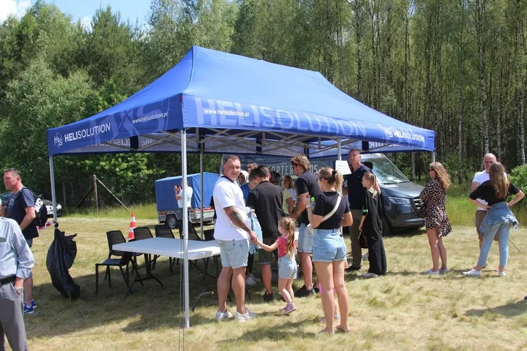 Rozkosz dla zmysłów! Lotnictwo, motoryzacja, drift i atrakcje dla dzieci na Dniu Dziecka w Grądach! (zdjęcia)