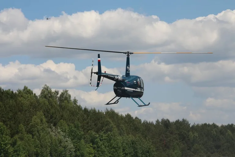 Rozkosz dla zmysłów! Lotnictwo, motoryzacja, drift i atrakcje dla dzieci na Dniu Dziecka w Grądach! (zdjęcia)