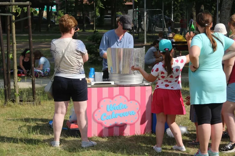 Festiwal Baniek Mydlanych - Zabawa dla wszystkich, magiczny widok dla każdego (zdjęcia)